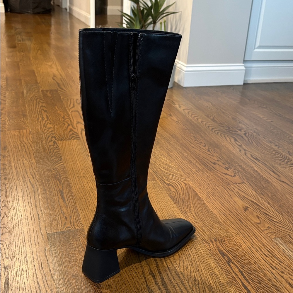 Vagabond Black Heeled Boots - Picture 5 of 14